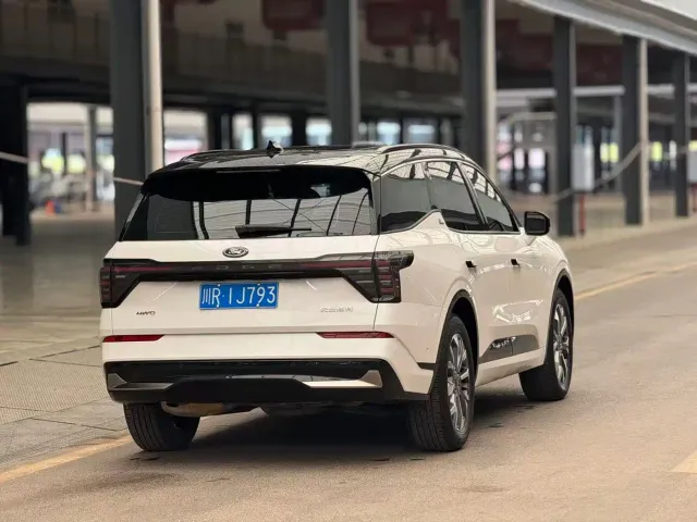 Ford Edge — Фото автомобиля 14