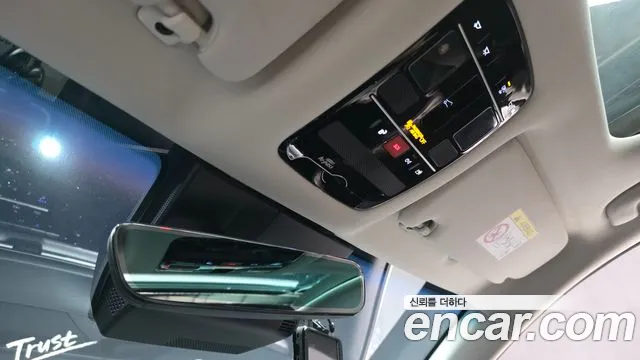 Hyundai Grandeur Grandeur (GN7) 2.5 Бензин 2WD — Фото автомобиля 29