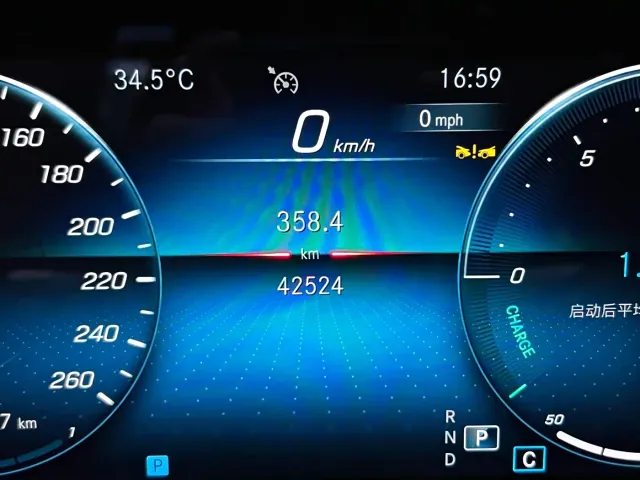 Mercedes-Benz E-Class — Фото автомобиля 16