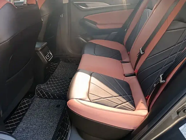 Changan Eado — Фото автомобиля 16