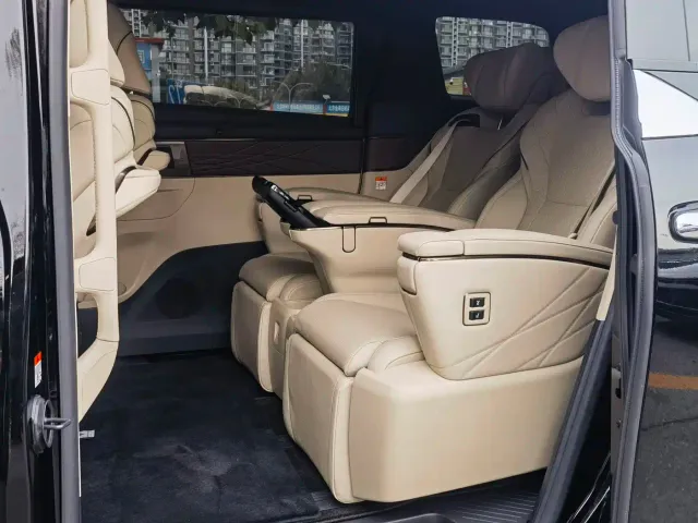 Toyota Alphard — Фото автомобиля 7