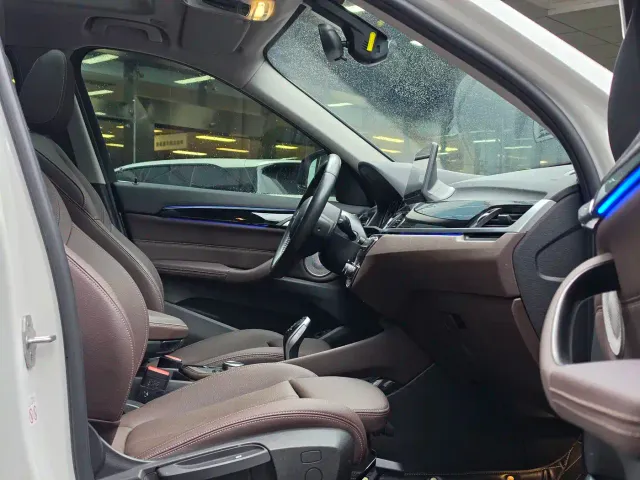 BMW X1 — Фото автомобиля 9