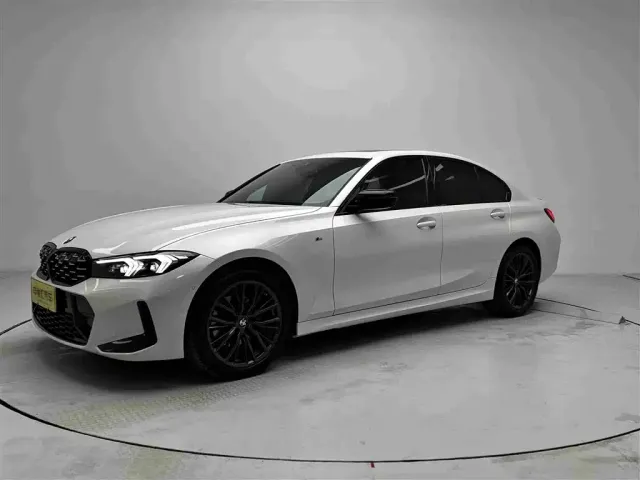 Фотография автомобиля — BMW 3 Series