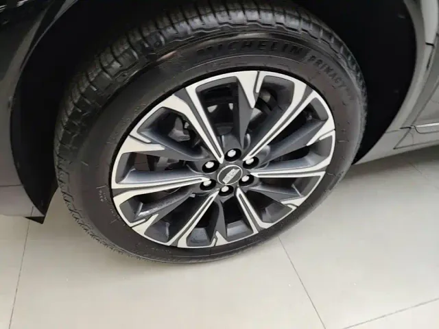 Cadillac XT5 — Фото автомобиля 22