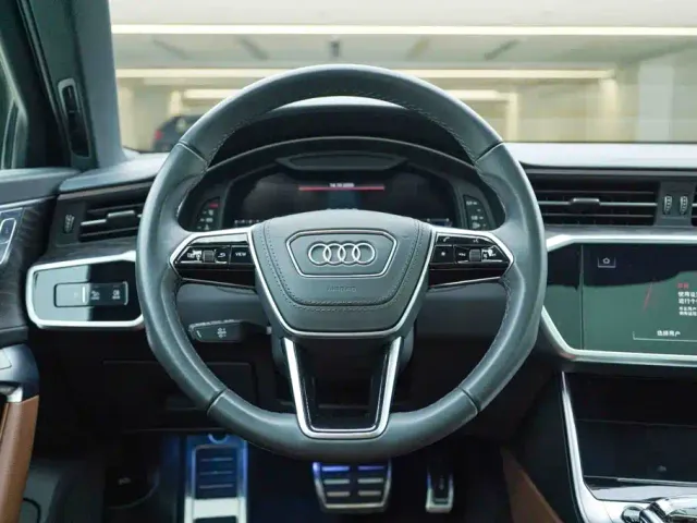 Audi A6L — Фото автомобиля 17