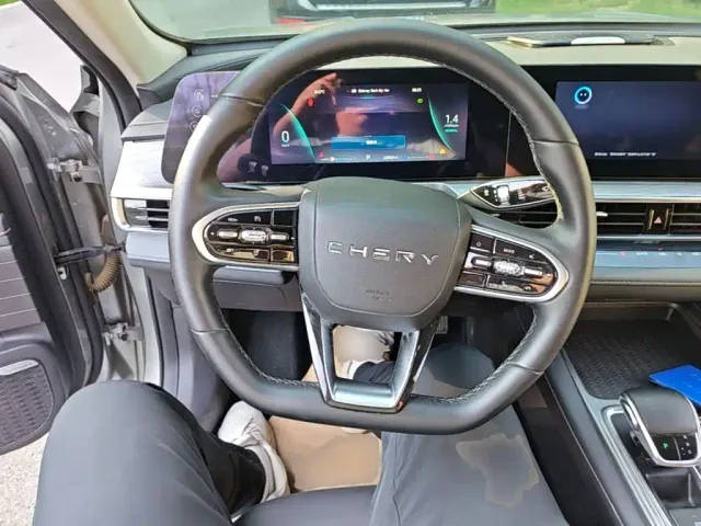 Chery Arrizo 8 — Фото автомобиля 10
