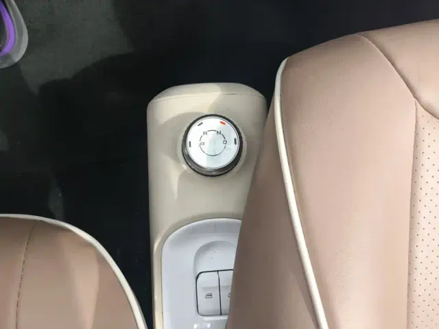 Wuling Hongguang Mini EV — Фото автомобиля 10