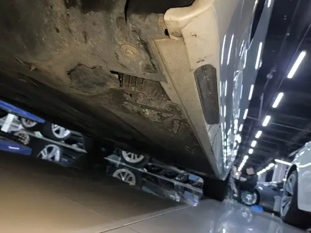 BMW 5 Series — Фото автомобиля 21