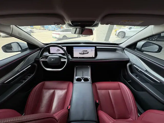 Xpeng P7 — Фото автомобиля 5