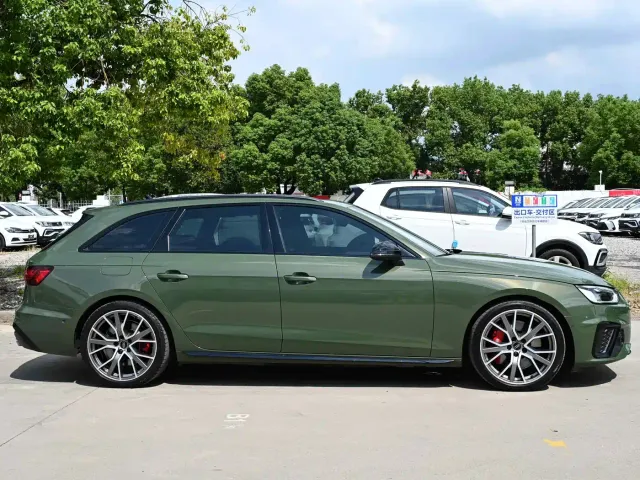 Audi S4 — Фото автомобиля 8