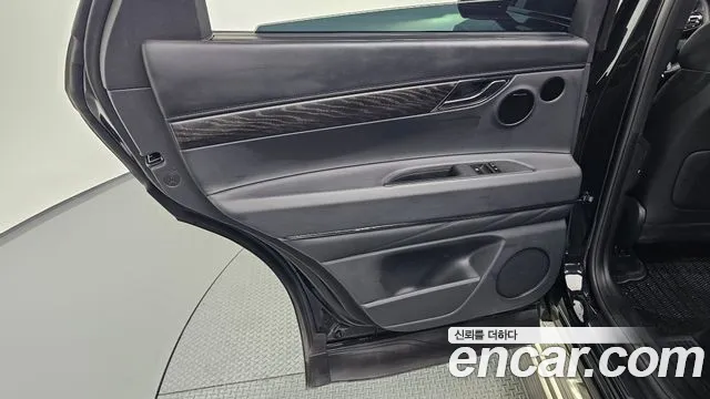 Genesis GV80 — Фото автомобиля 14