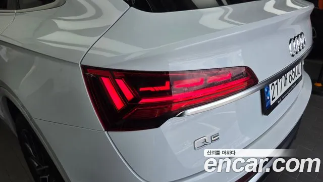 Audi Q5 45 TFSI quattro Sportback Premium — Фото автомобиля 21