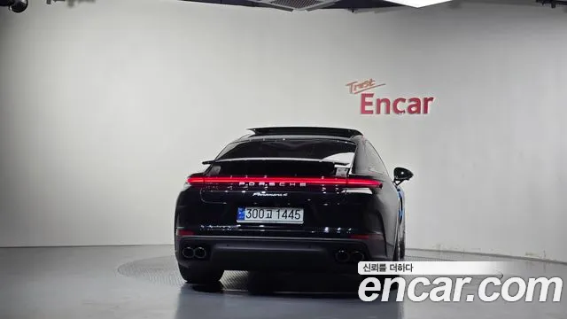 Porsche Panamera 976 — Фото автомобиля 4