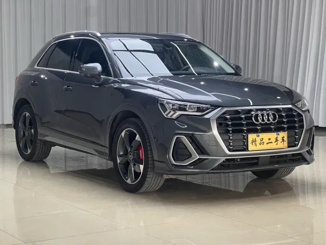 Audi Q3 — Фото автомобиля 3
