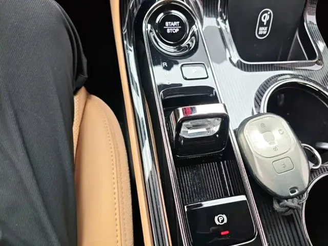 GAC Trumpchi E8 — Фото автомобиля 13