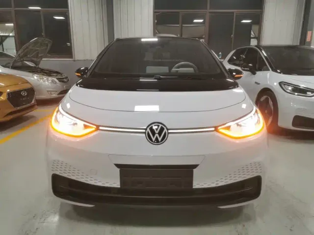 Volkswagen ID.3 — Фото автомобиля 2