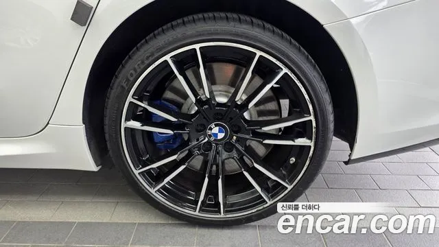 BMW 8-Series — Фото автомобиля 5