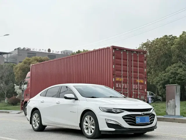 Chevrolet Malibu XL — Фото автомобиля 3