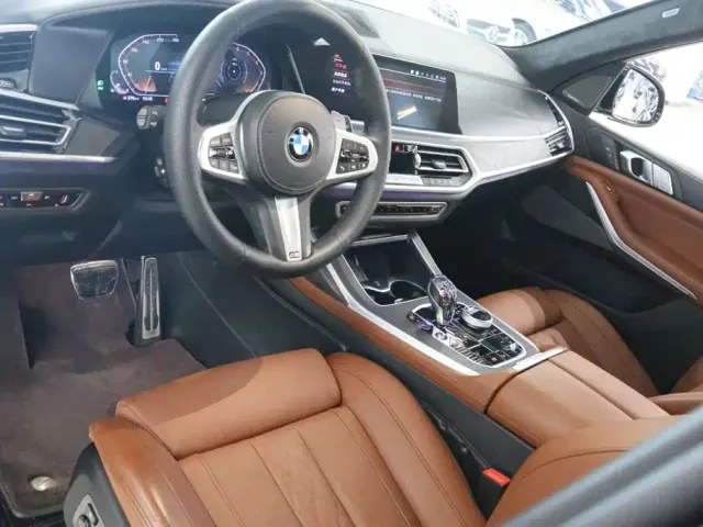 BMW X7 — Фото автомобиля 12