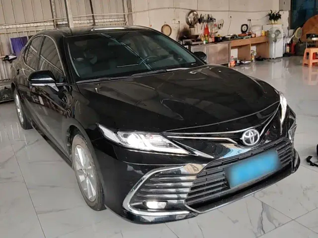 Toyota Camry — Фото автомобиля 3