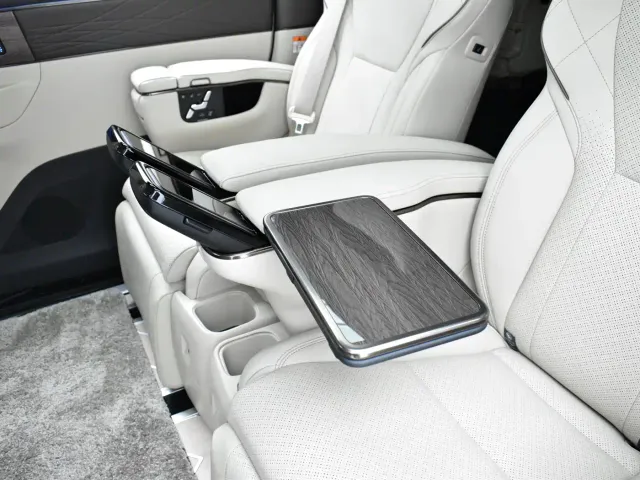 Toyota Alphard — Фото автомобиля 26