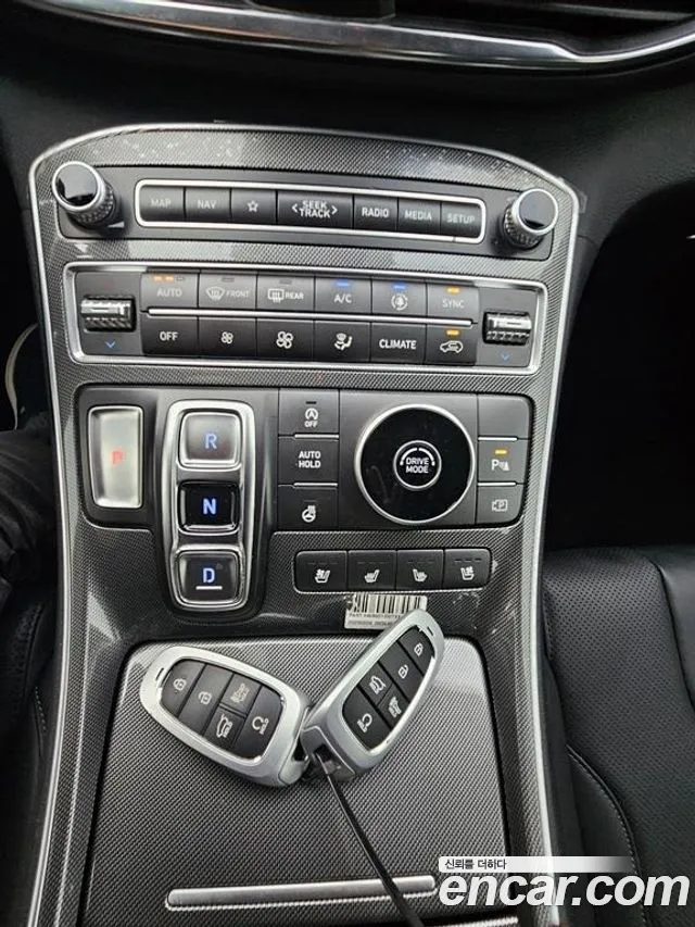 Hyundai Santafe Новый Santa Fe Бензин 2.5T 2WD — Фото автомобиля 9