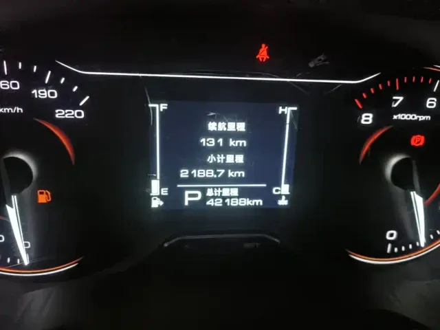 Wuling Jiachen — Фото автомобиля 11