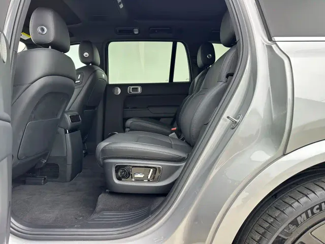 Li Auto L9 — Фото автомобиля 7