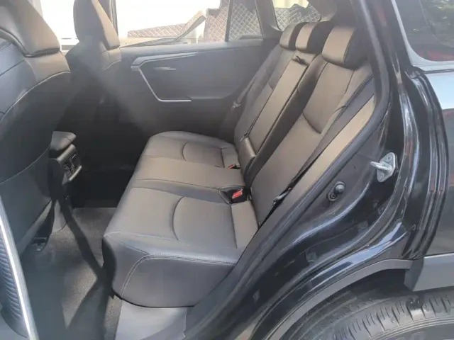 Toyota Wildlander — Фото автомобиля 16
