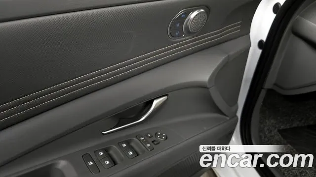 Hyundai AVANTE Новый Avante (CN7) — Фото автомобиля 19