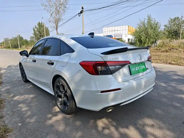 Honda Civic — Фото автомобиля 4