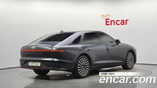 Hyundai Grandeur — Фото автомобиля 2