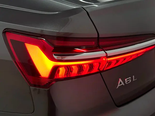 Audi A6L — Фото автомобиля 18