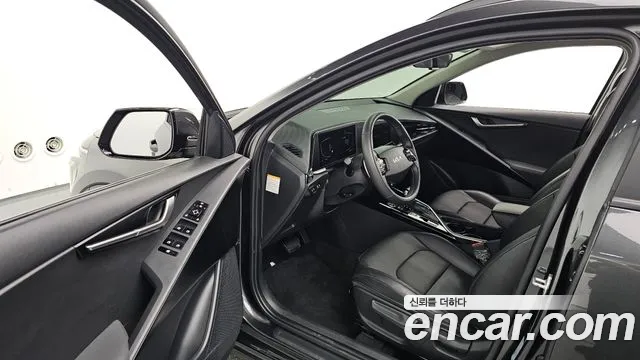 Kia Niro The All New — Фото автомобиля 15