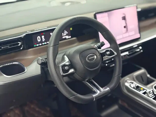 GAC Trumpchi E8 — Фото автомобиля 14