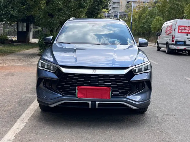 BYD Song Pro — Фото автомобиля 2