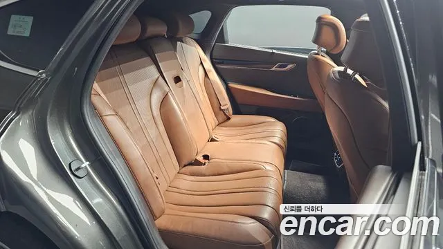 Genesis G80 Бензин 2.5 турбо AWD — Фото автомобиля 8