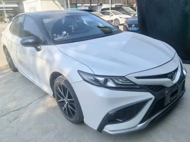 Toyota Camry — Фото автомобиля 2