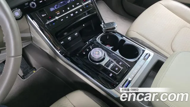 Kia Canival Carnival 4 поколение Дизель 9 мест Signature — Фото автомобиля 8
