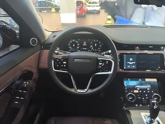 Land Rover Range Rover Evoque — Фото автомобиля 10