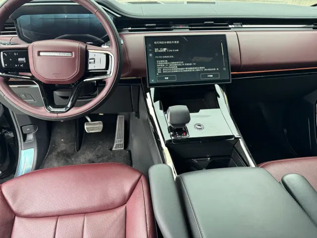 Land Rover Range Rover Sport — Фото автомобиля 7
