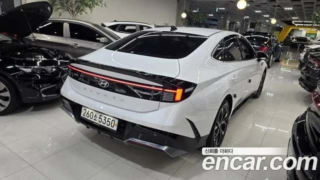Hyundai Sonata — Фото автомобиля 4