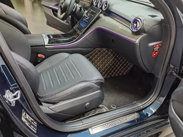 Mercedes-Benz C-Class — Фото автомобиля 16