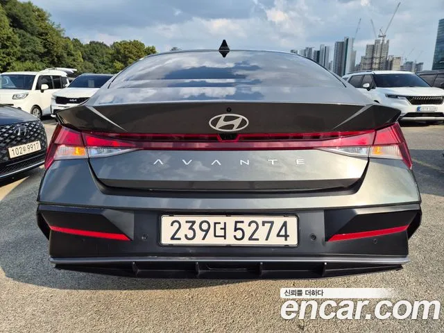 Hyundai Avante CN7 — Фото автомобиля 5