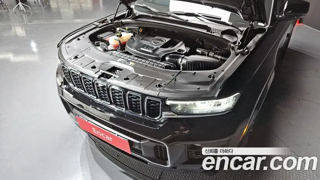 Jeep Cherokee Grand Cherokee(WL) 3.6 Overland — Фото автомобиля 6