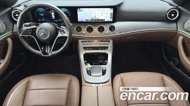 Mercedes-Benz E-Class E-класс W213 E350 4MATIC Exclusive — Фото автомобиля 7