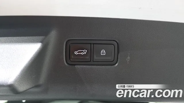 Hyundai Santafe — Фото автомобиля 30