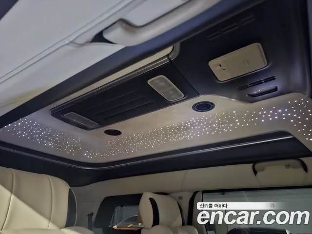 Kia Carnival Generation 4 — Фото автомобиля 9