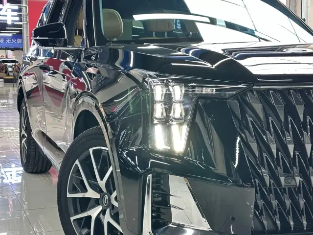GAC Trumpchi GS8 — Фото автомобиля 6