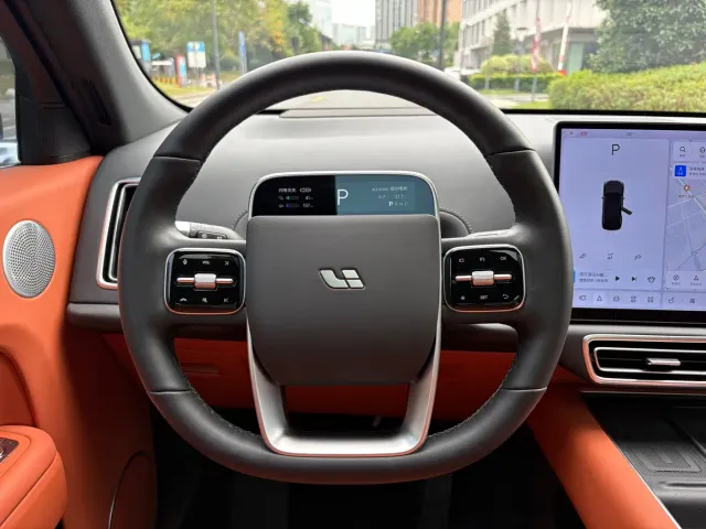 Li Auto L7 — Фото автомобиля 10